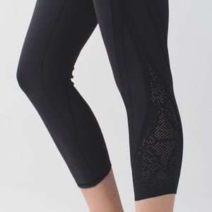 Lululemon Wunder Under Crop (Laser) sz 2